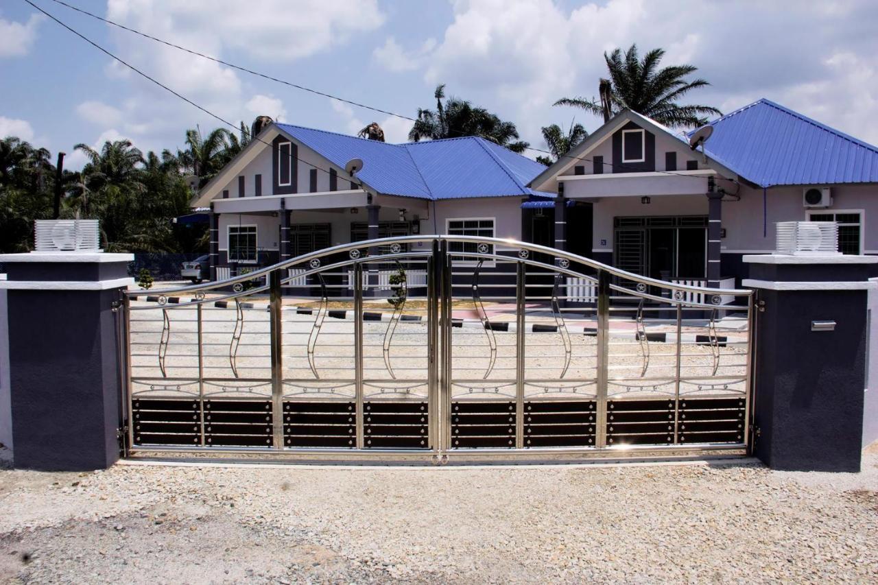 Homestay Hj Esmon Parit Raja Uthm 바투 파핫 외부 사진